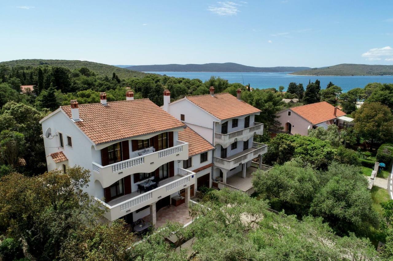 Apartments Mrva Углян Екстериор снимка