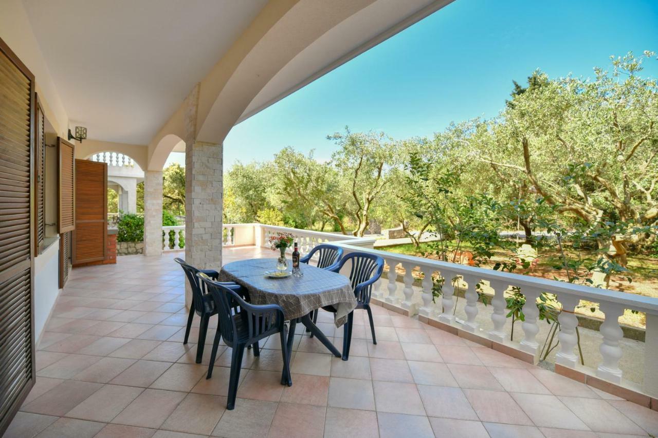 Apartments Mrva Углян Екстериор снимка