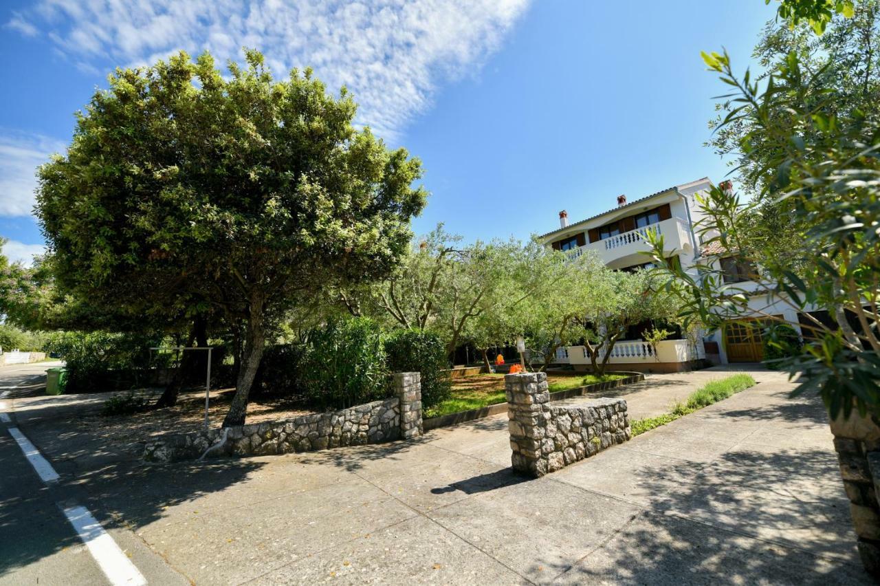 Apartments Mrva Углян Екстериор снимка